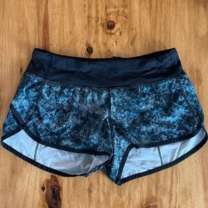 Women’s Lululemon Speed Up Low-Rise 2.5” shorts